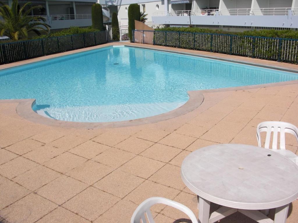 Agreable Appartement 4 Personnes A Villeneuve-Loubet Plage, Piscine, Mer, Commerces A Proximite Eksteriør billede